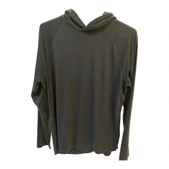 J crew performance Navy blue hoodie 
Size Large
Good condition - Picture 2 of 5